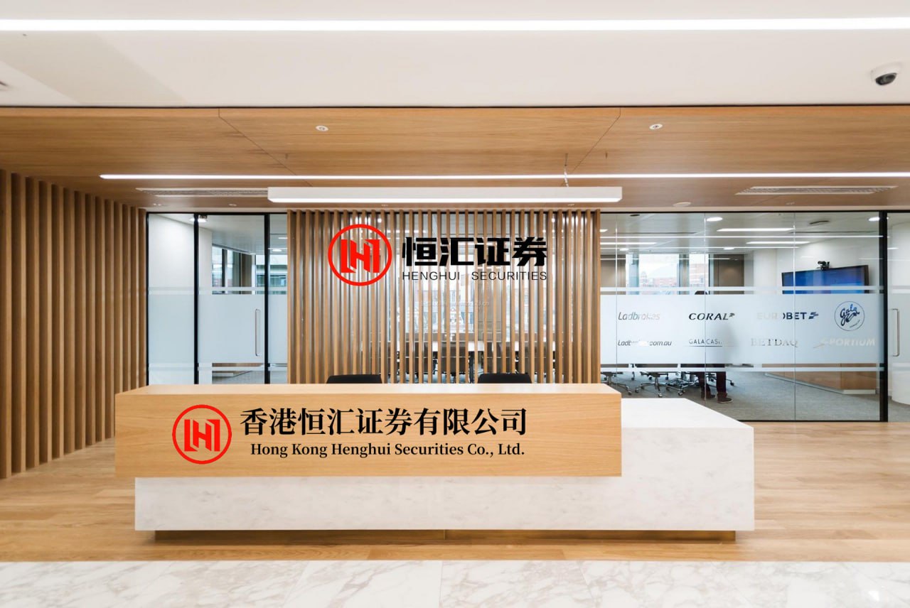 启运配资 产后骨盆前倾，医院和修复机构该怎么选？过来人经验分享很多产后妈妈都会面临一个困惑：发现自己骨盆前倾，到底该去医院挂号，还是找专业的产后修复机构？作为一个踩过坑的二胎妈妈，今天就来聊聊我的真实感受。首先要明确，骨盆前倾分不同类型。如果是先天性骨骼问题，或者伴随严重的腰椎滑脱、盆腔器官功能...